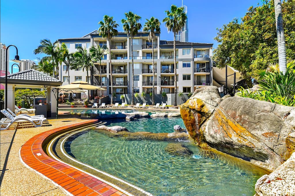 Paradise Island Resort WiFi. Gold Coast, AU. Apartments for Rent in Surfers Paradise