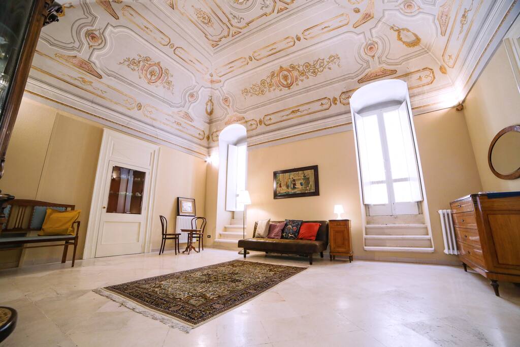 Salone