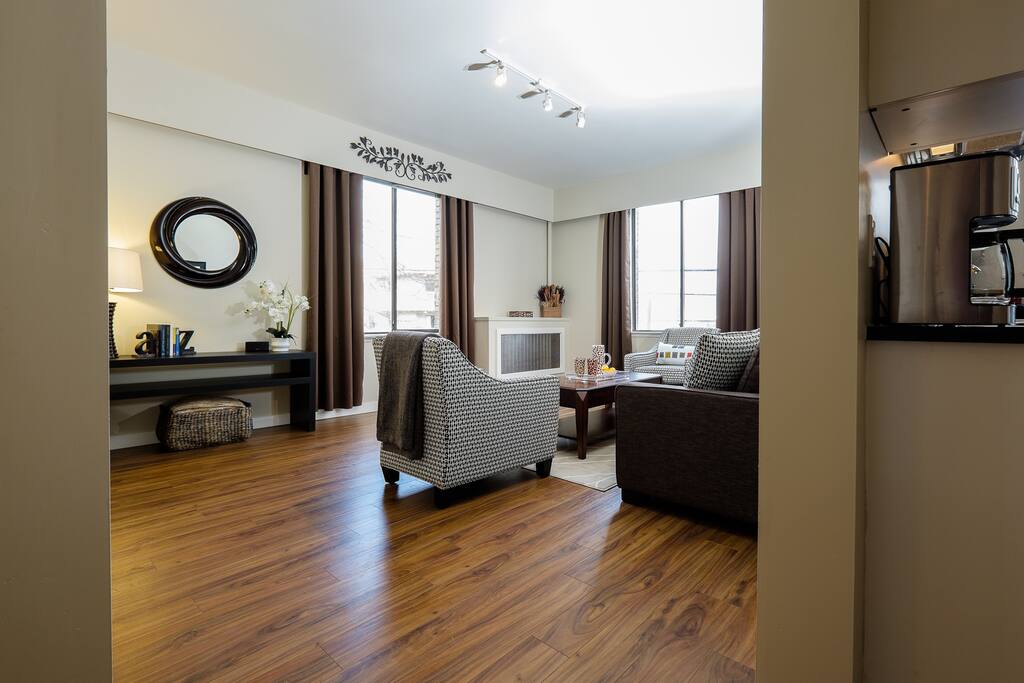 Bright and newly renovated
