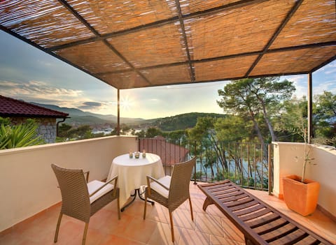 Studio apartment with perfect sea view