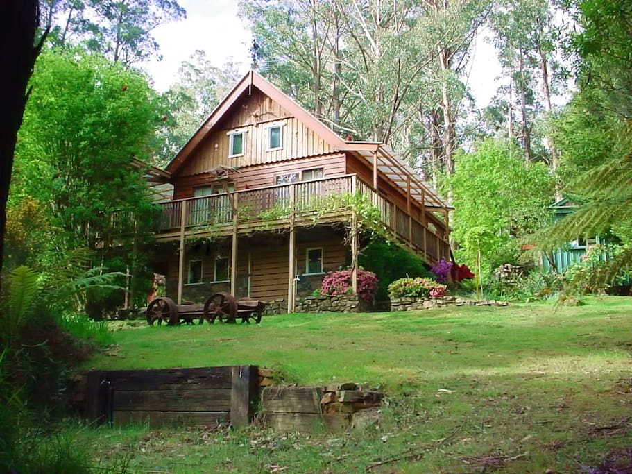 Soviet Leader Leonid Brezhnev Smoking A Cigarette Ca. 1 October 1973 Stock Photo Australia