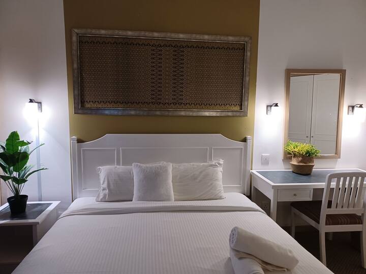 4 Rainbow Paradise beachfront Peanag Apartments for Rent in Tanjung Bungah, Pulau Pinang