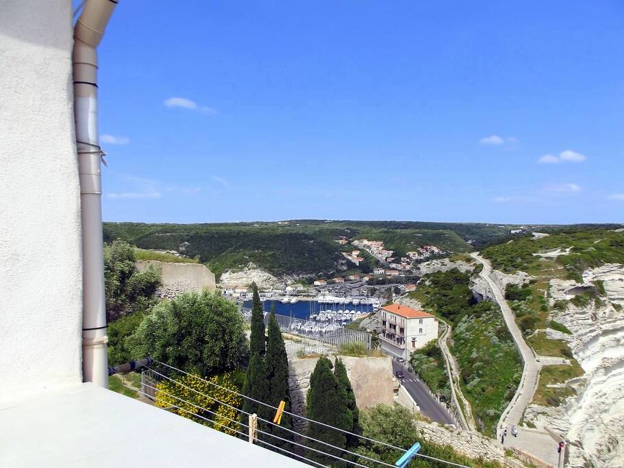 vue sur le quai d'honneur