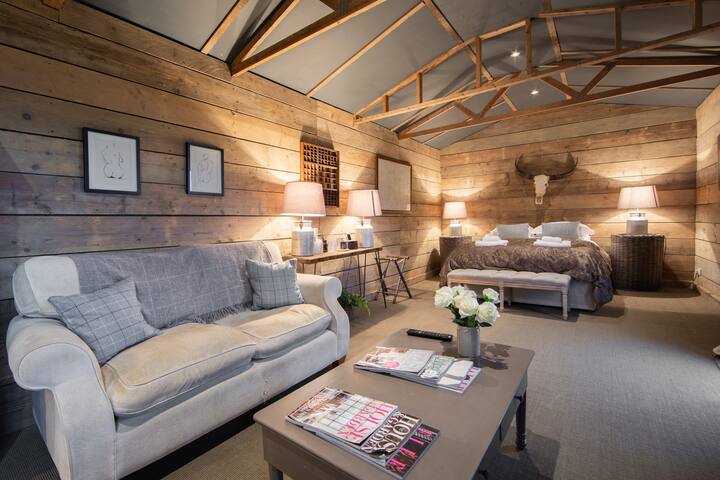 Luxury Rural Barn Conversion Near London Cottages For Rent In