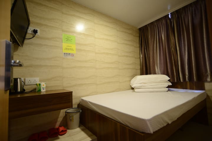 MongKok CBC Exquisite Double Room(Private Bathroom