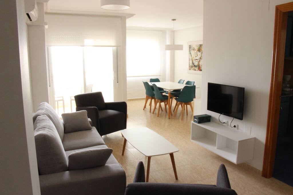 SALON - COMEDOR