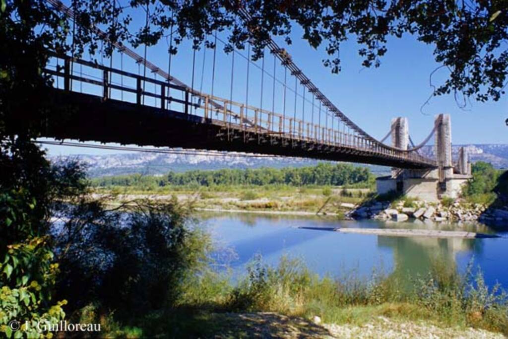 Pont de la Durance à côté