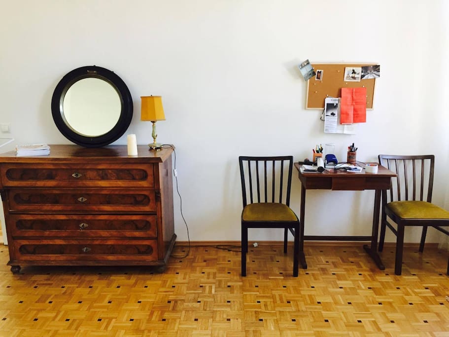 Schlafzimmer/Wohnzimmer