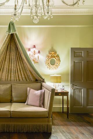 Henry’s Townhouse, London gallery image 2