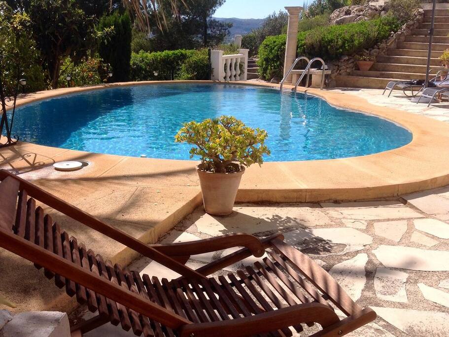 Private pool