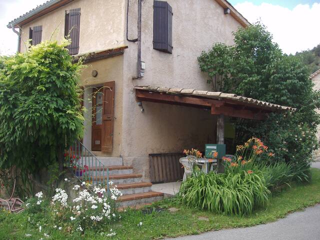 Airbnb Clumanc Vacation Rentals Places To Stay Provence