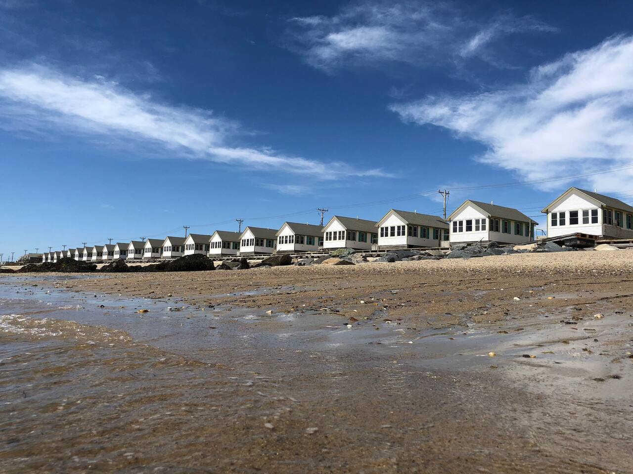 Daisy Of Days Cottages A Cottage On The Beach Cottages For Rent