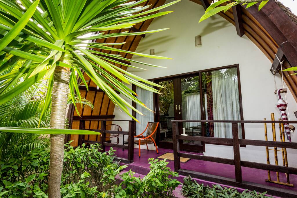 BUNGALOW'S ENTRANCE