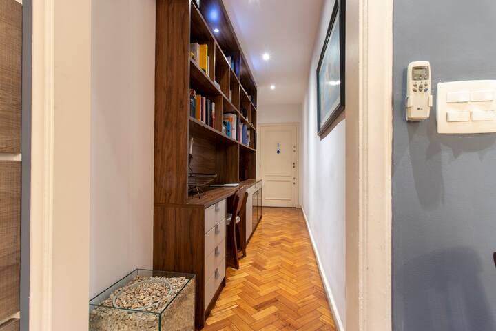 Best Location in Rio! One block from the beach gallery image 4