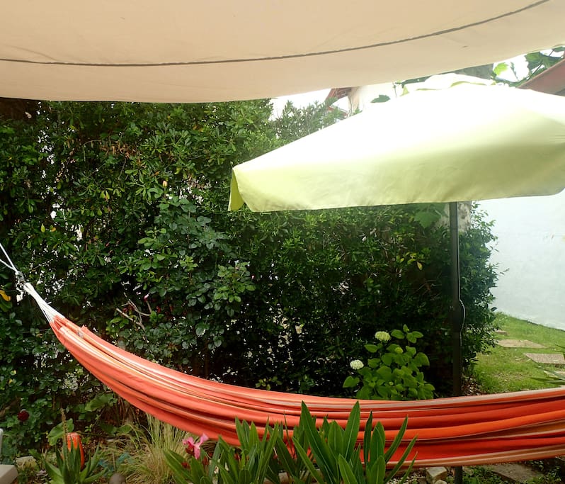 Hamac au jardin
