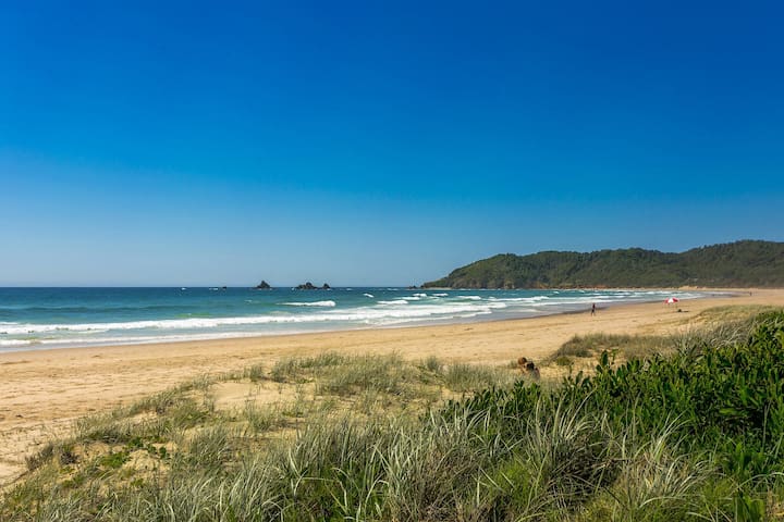 ABSOLUTE BEACHFRONT with ocean views - Double room
