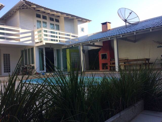 Casa aconchegante na Praia de Armação