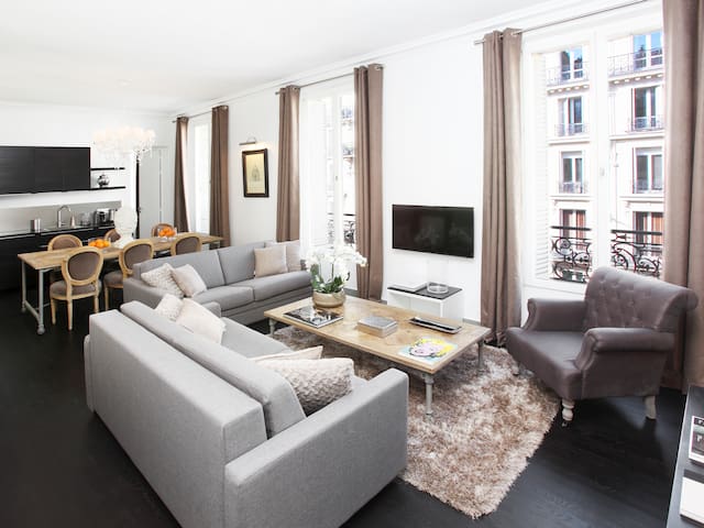 Airbnb 9th Arrondissement Of Paris Vacation Rentals Places