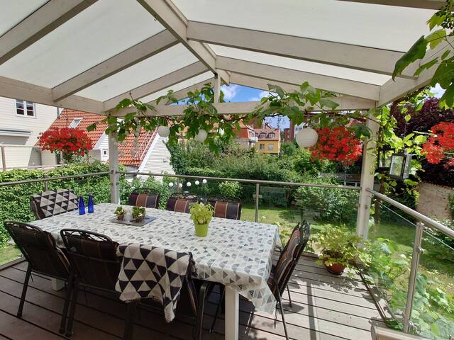 Super central villa på Frederiksberg gallery image 5