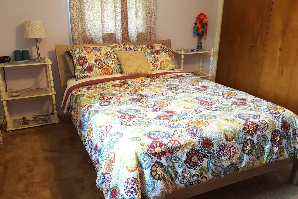 Queen sized mattress with 3 inch foam topper and large closet. Perfect for any traveler!