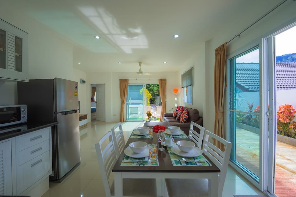 Dining & living area