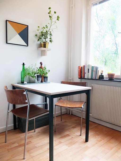 Breakfast table for two (or three)