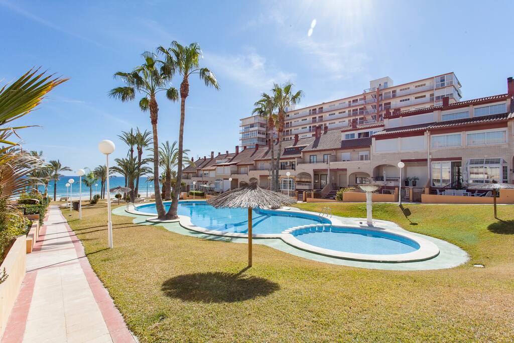 PISCINA COMUNITARIA