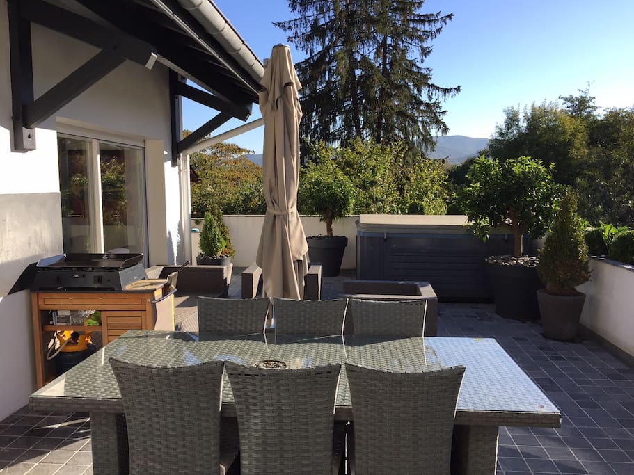 Terrasse équipée plancha