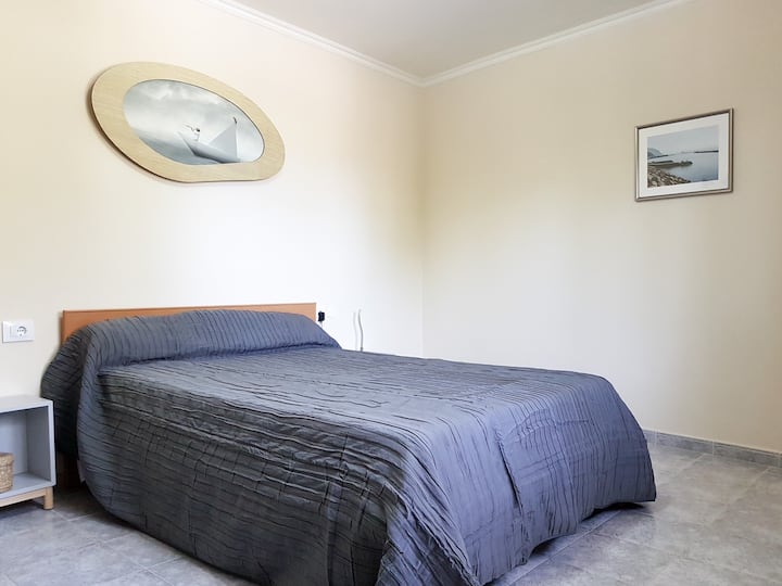 Priestranná izba s manželskou posteľou XL