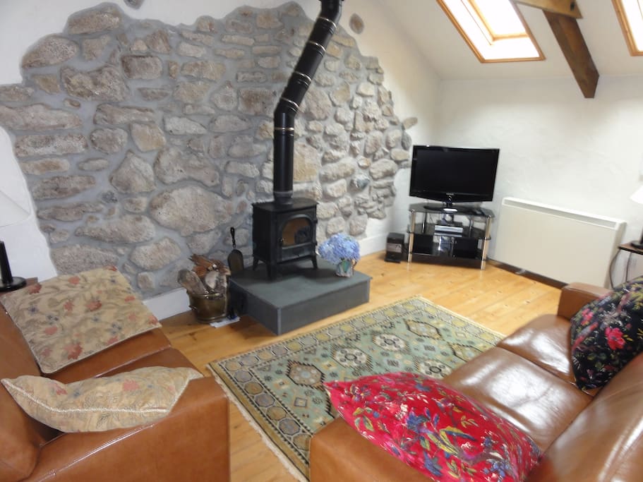 The cosy lounge area.