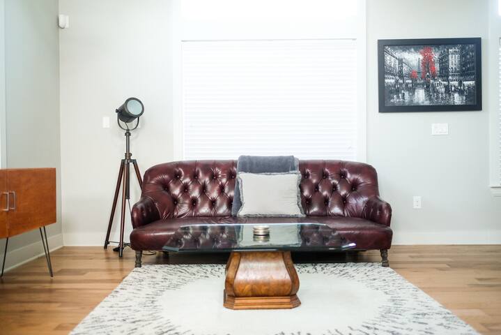 ★★ Spacious New Home | Close to Everything! ★★ gallery image 3