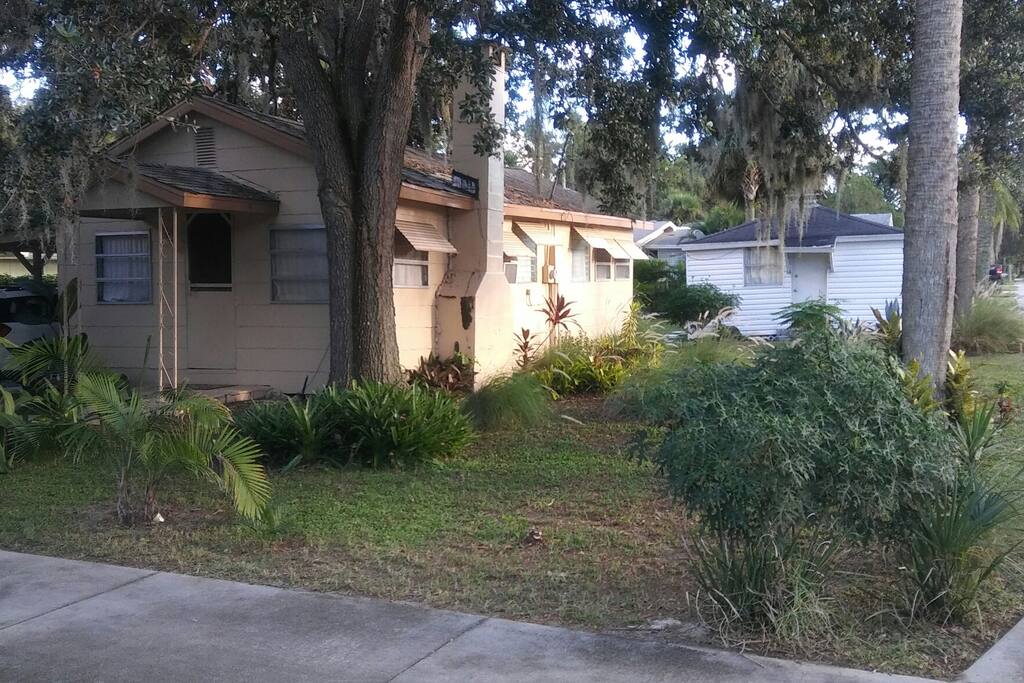 Bungalow and Cottage