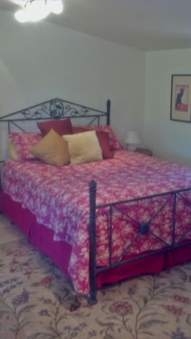 Queen Bed