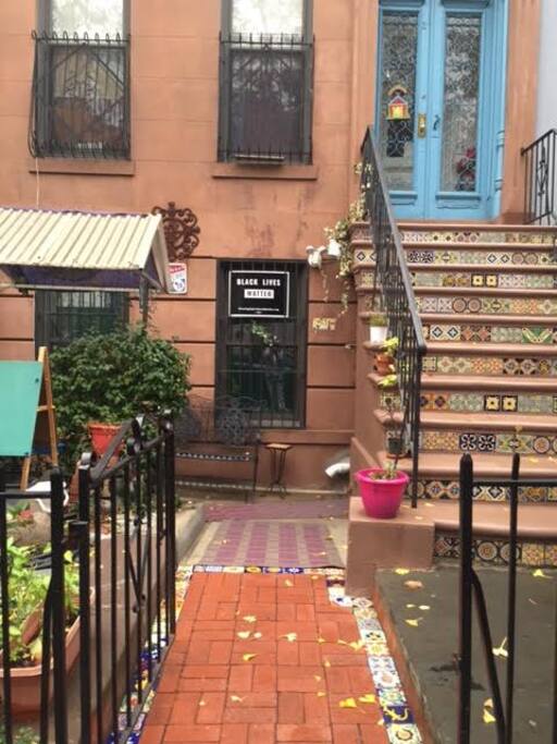 Welcome to Communitybegood Guest House & Partnership Projects !