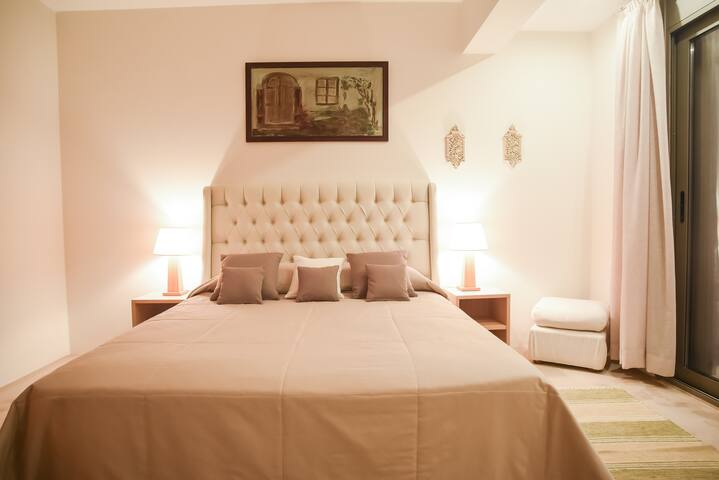 Evexia Villa gallery image 3