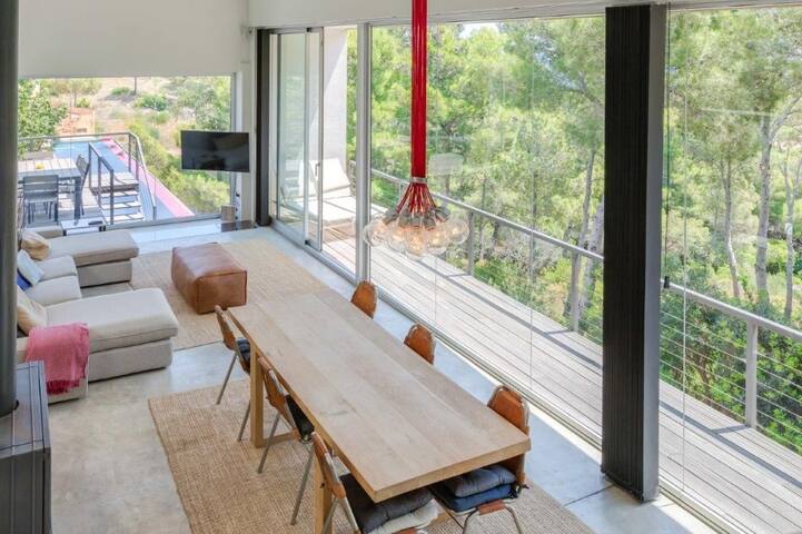 Fantastic villa in Tamariu 150 m walk from the sea gallery image 3