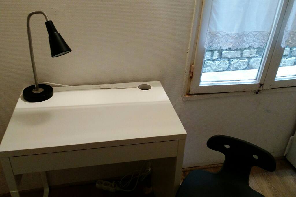Work Station