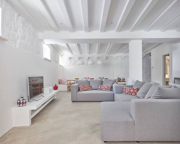 Vis Villas managed Airbnb listing 3