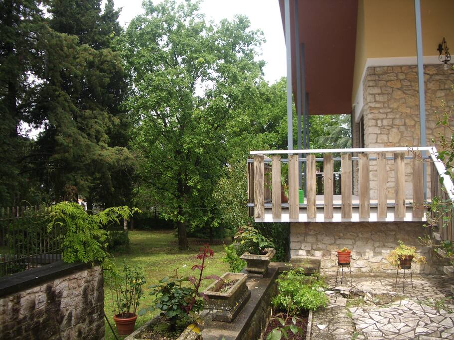 Ingresso alla Villa e parco circostante
Entrance to the Villa and surrounding park