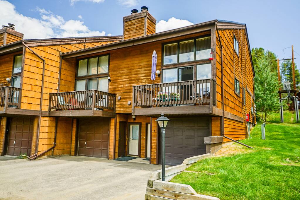3 bed 3 bath Meadow Ridge condo w/ clubhouse Condominiums for Rent in Fraser, Colorado, United