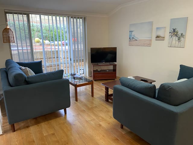 Family-friendly beach house – Kookaburra Cottage