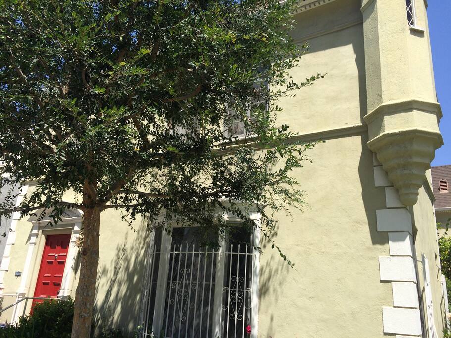 This is the Townhouse from outdoors