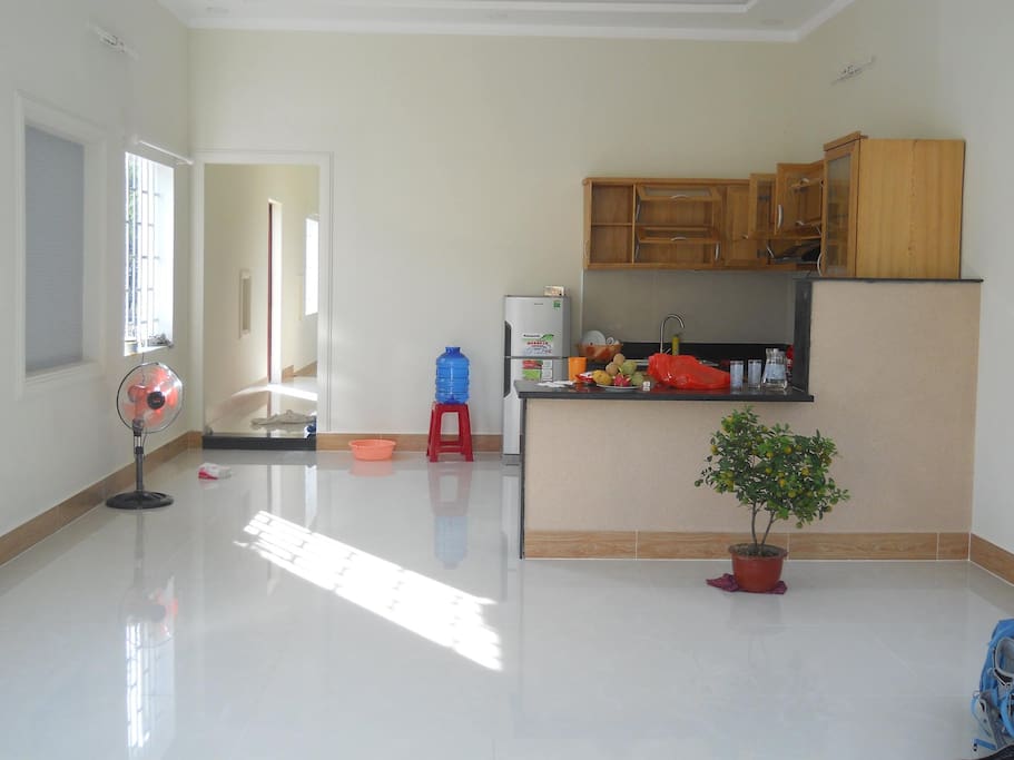 Front living room/kitchen (shared).