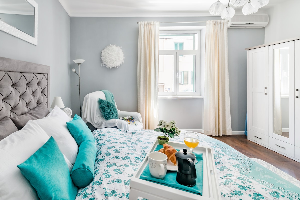 Greystar - Walk to the Beach from a Romantic Gem
