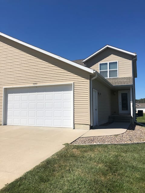 Spacious Cedar Falls Condo