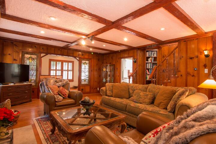 Mt. Baldy Bear Creek Cottage gallery image 3