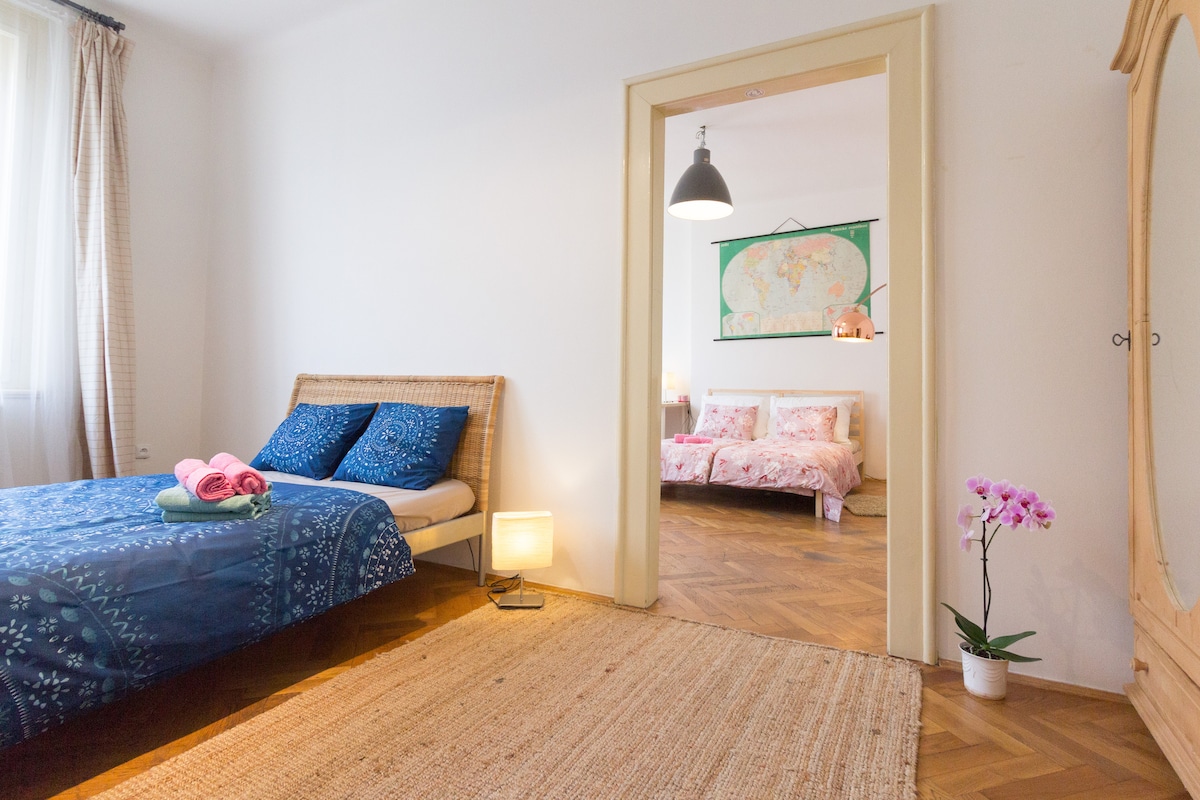 ห้องนอน 2 (Bedroom 2)