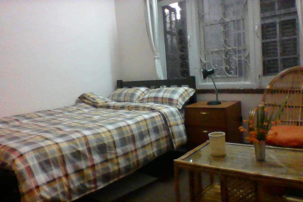 Second bedroom double bed
