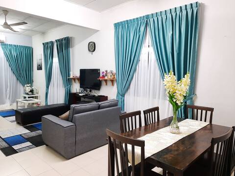 HOMESTAY MOHADNIZA (UTHM PARIT RAJA, BATU PAHAT)