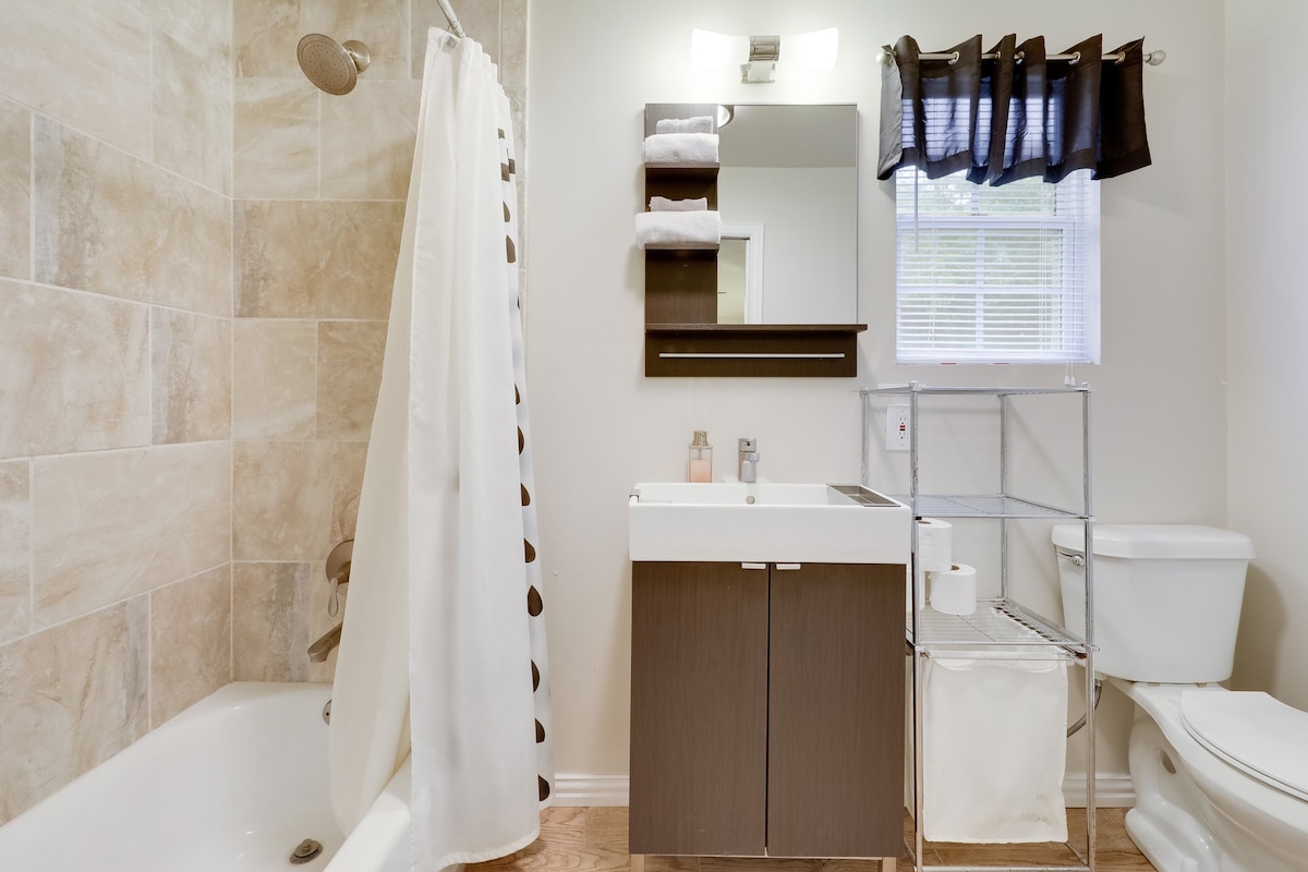 ★Quiet, Private, South Congress Cottage ★3★